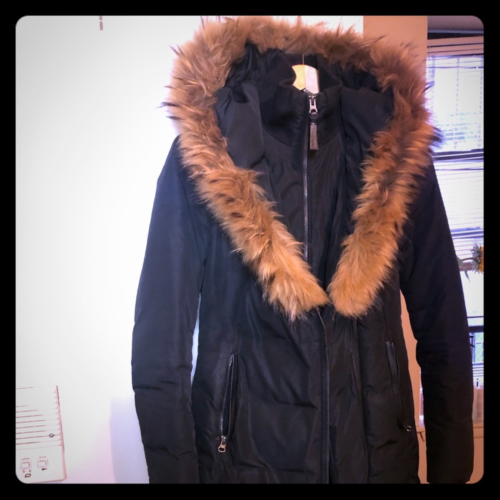 Mackage Kay mid length classic down coat with fur